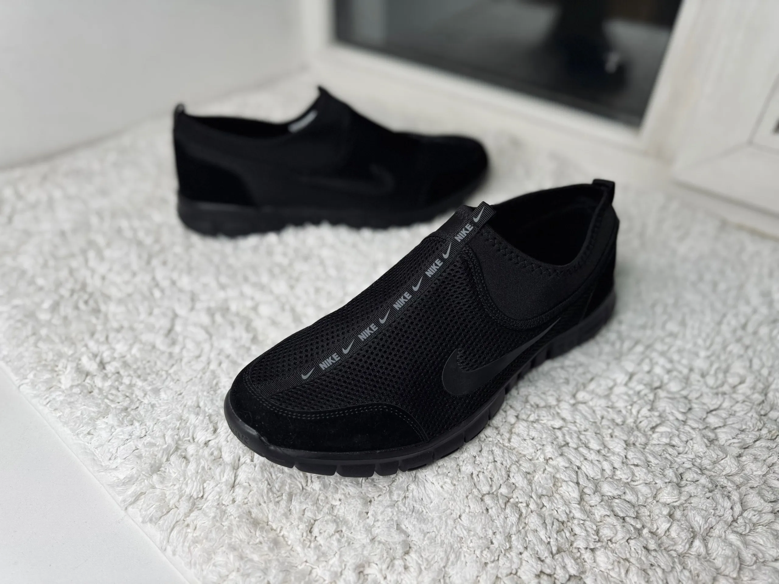 Nike без шнурков черные Великан