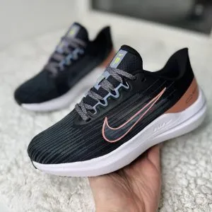 Nike Air Winflo 9 черные с персиковым