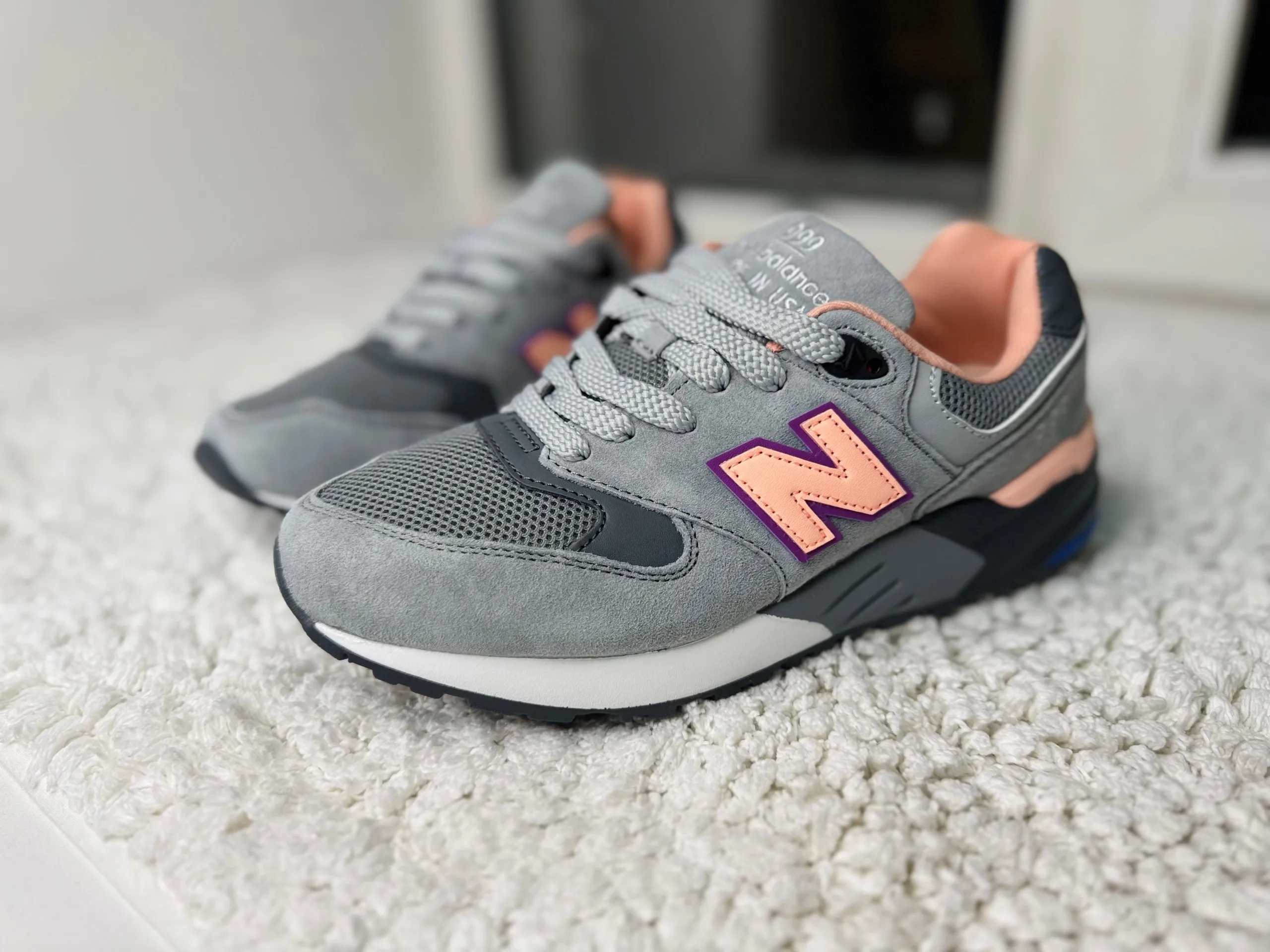 New Balance 999 серые комикс