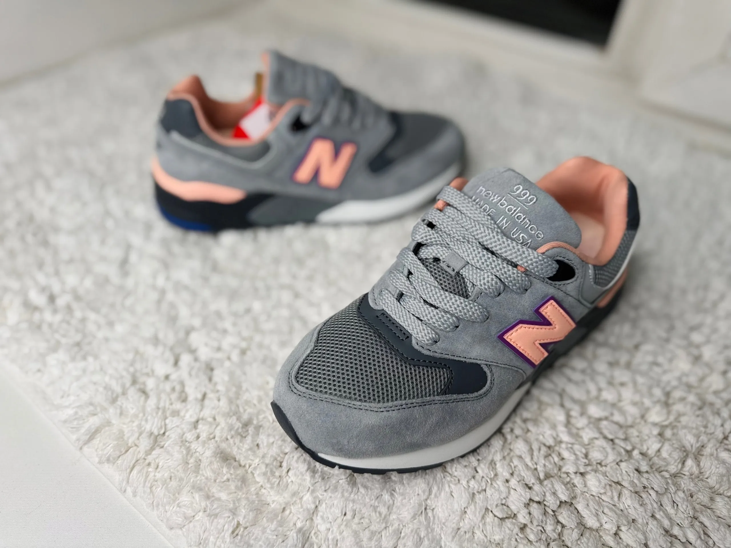 New Balance 999 серые комикс