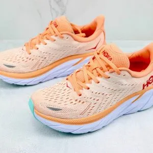 Hoka Clifton 8