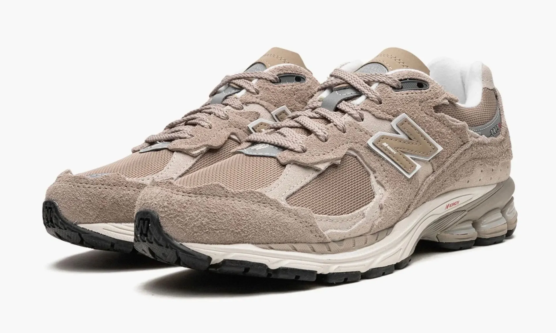 New Balance 2002R бежевые