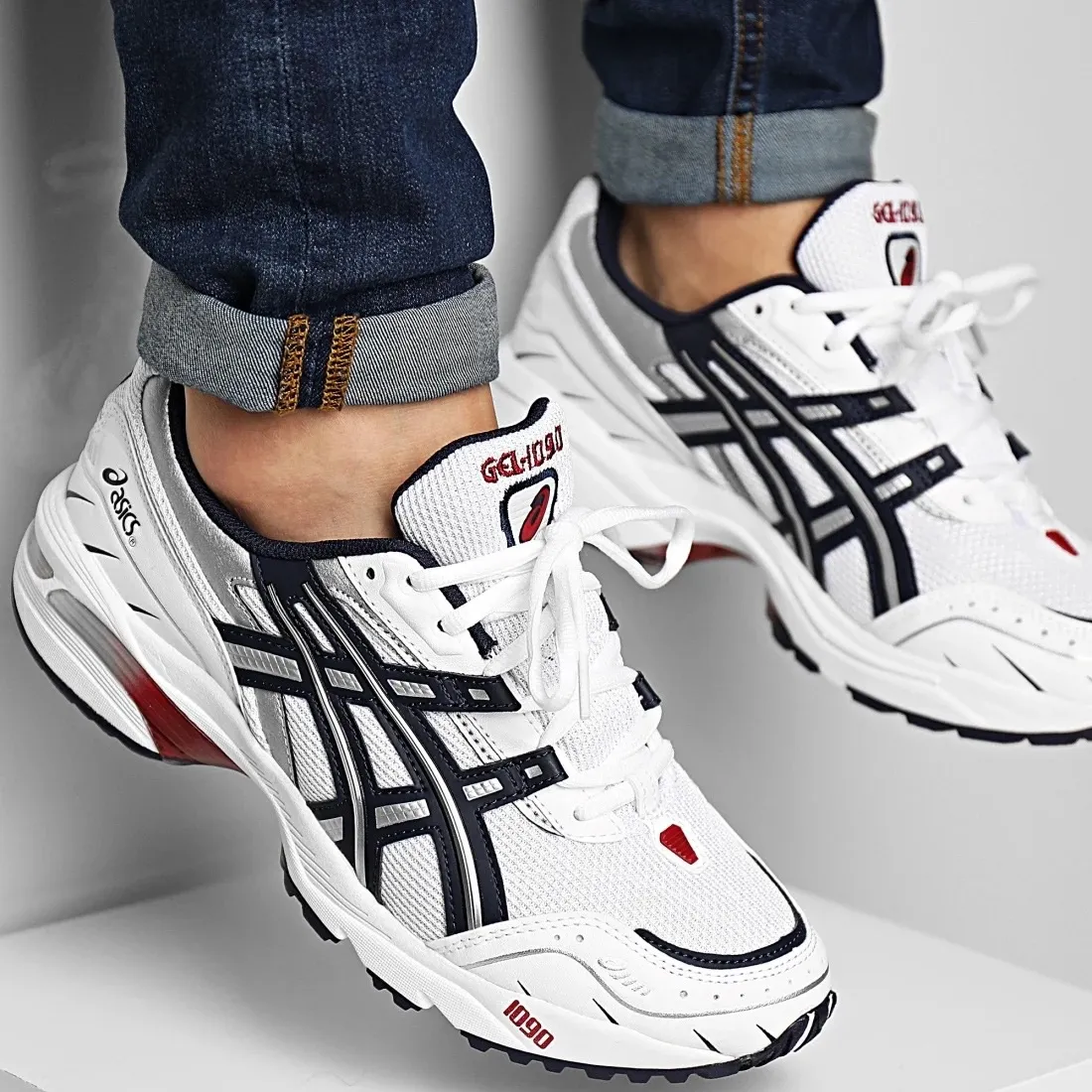 ASICS Gel 1090 белые с синим