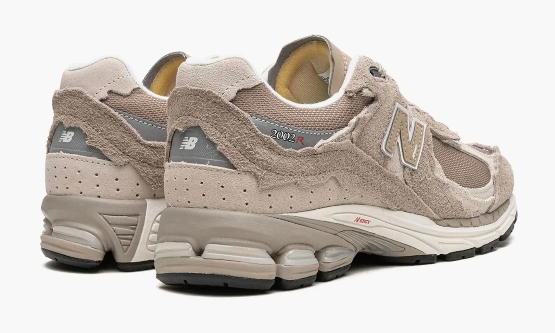 New Balance 2002R бежевые