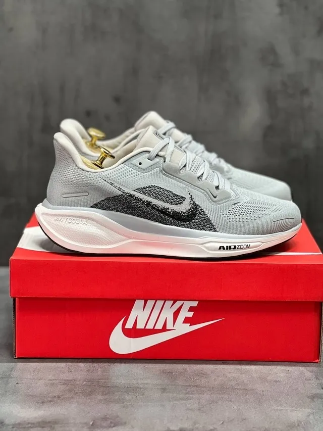 Nike Air Zoom серые July