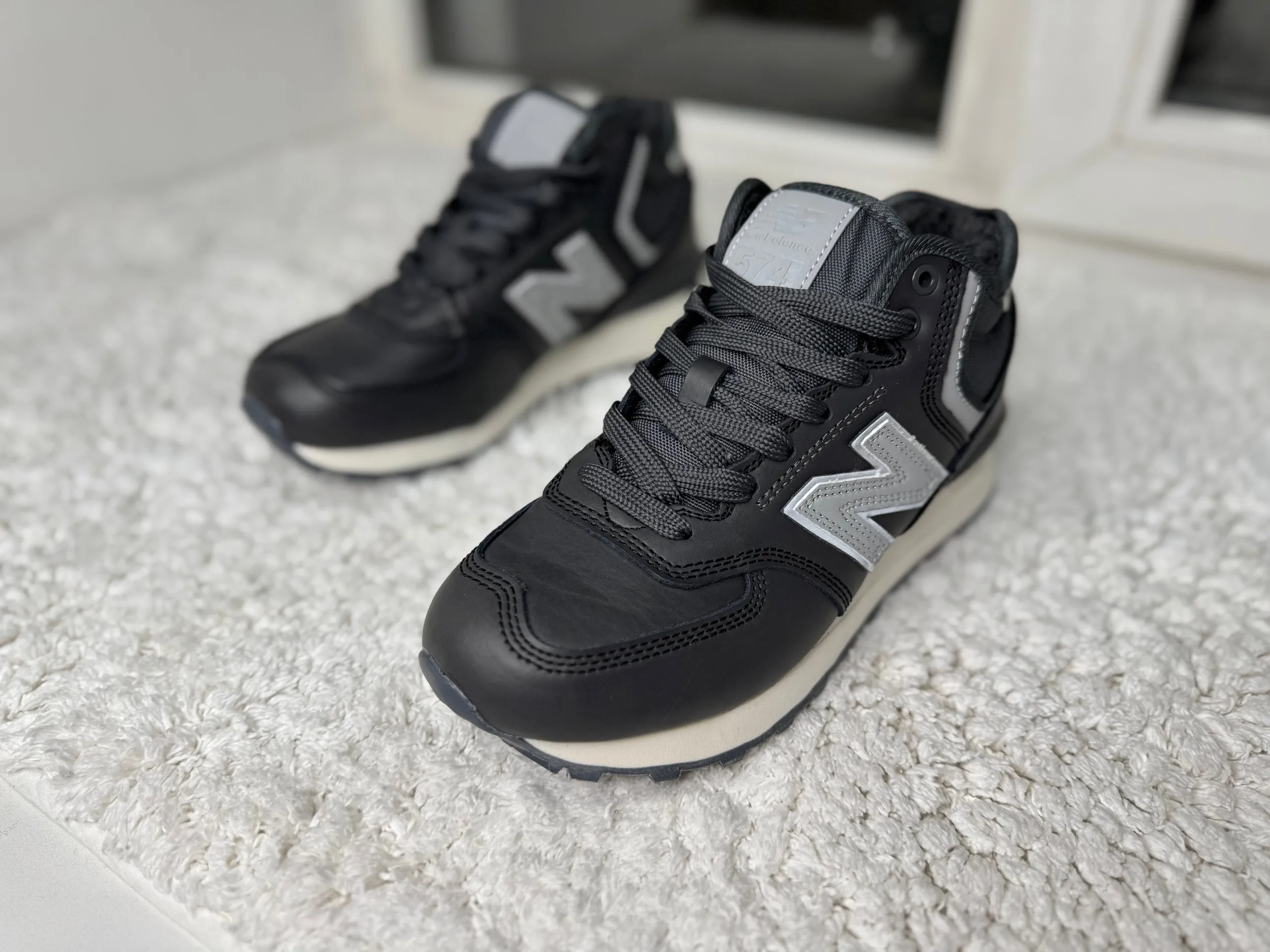 New Balance 574 серые с мехом высокие кожаные