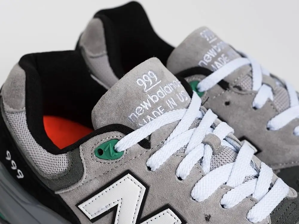 New Balance 999 светло-серые с зеленым