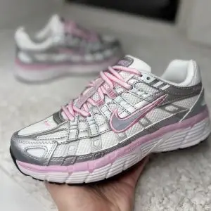 Nike P-6000 нежно-розовые с серебром