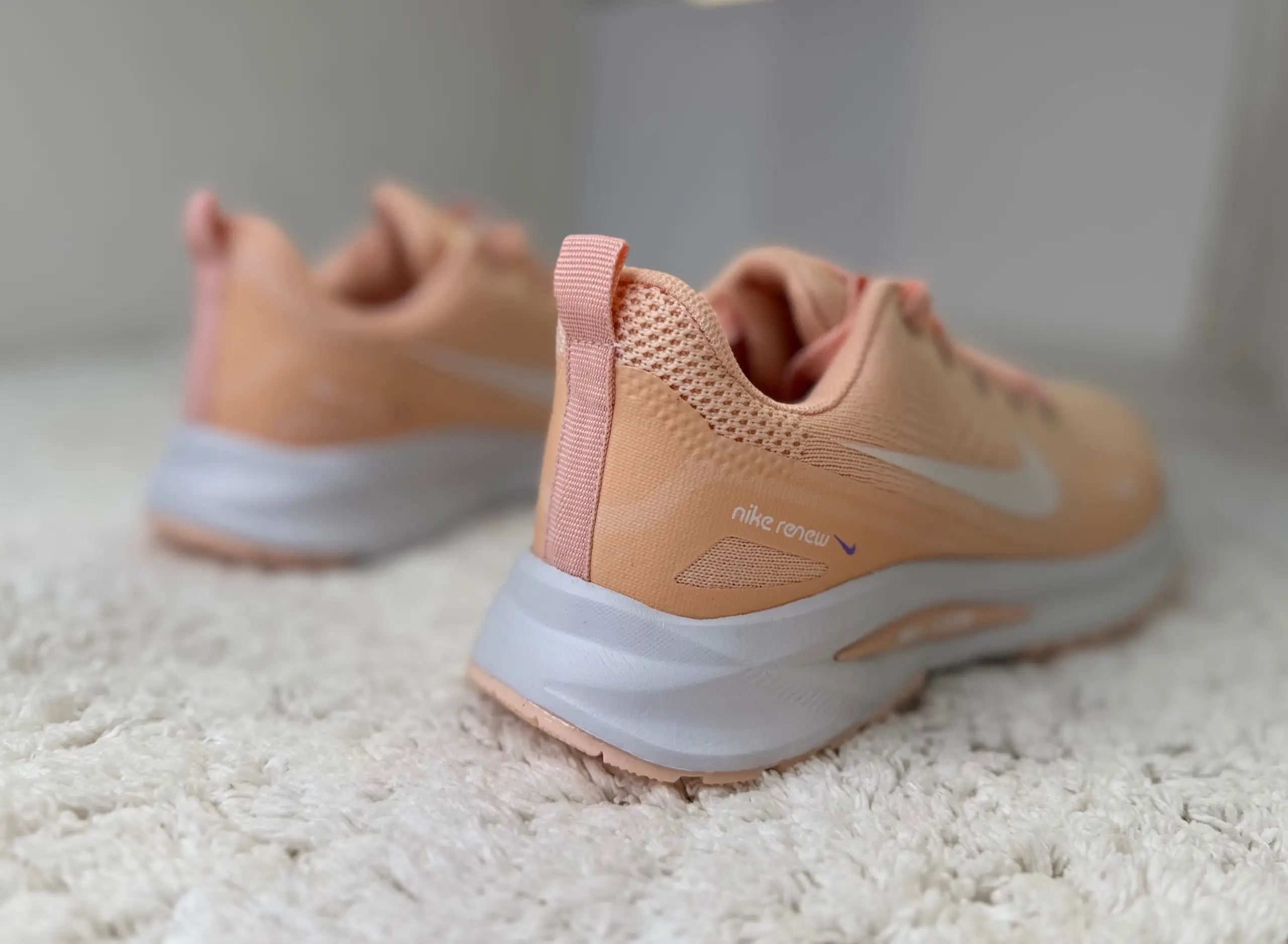 Кроссовки Nike Zoom Renew оранжевые Кроссовки Nike Zoom Renew оранжевые