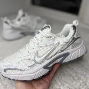 Кроссовки Nike V5 белые с серым летние