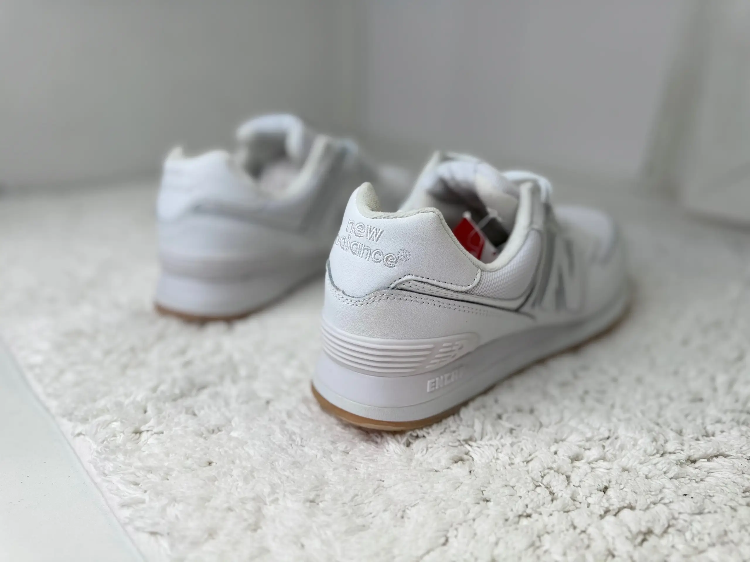 New Balance 574 белые с сеткой