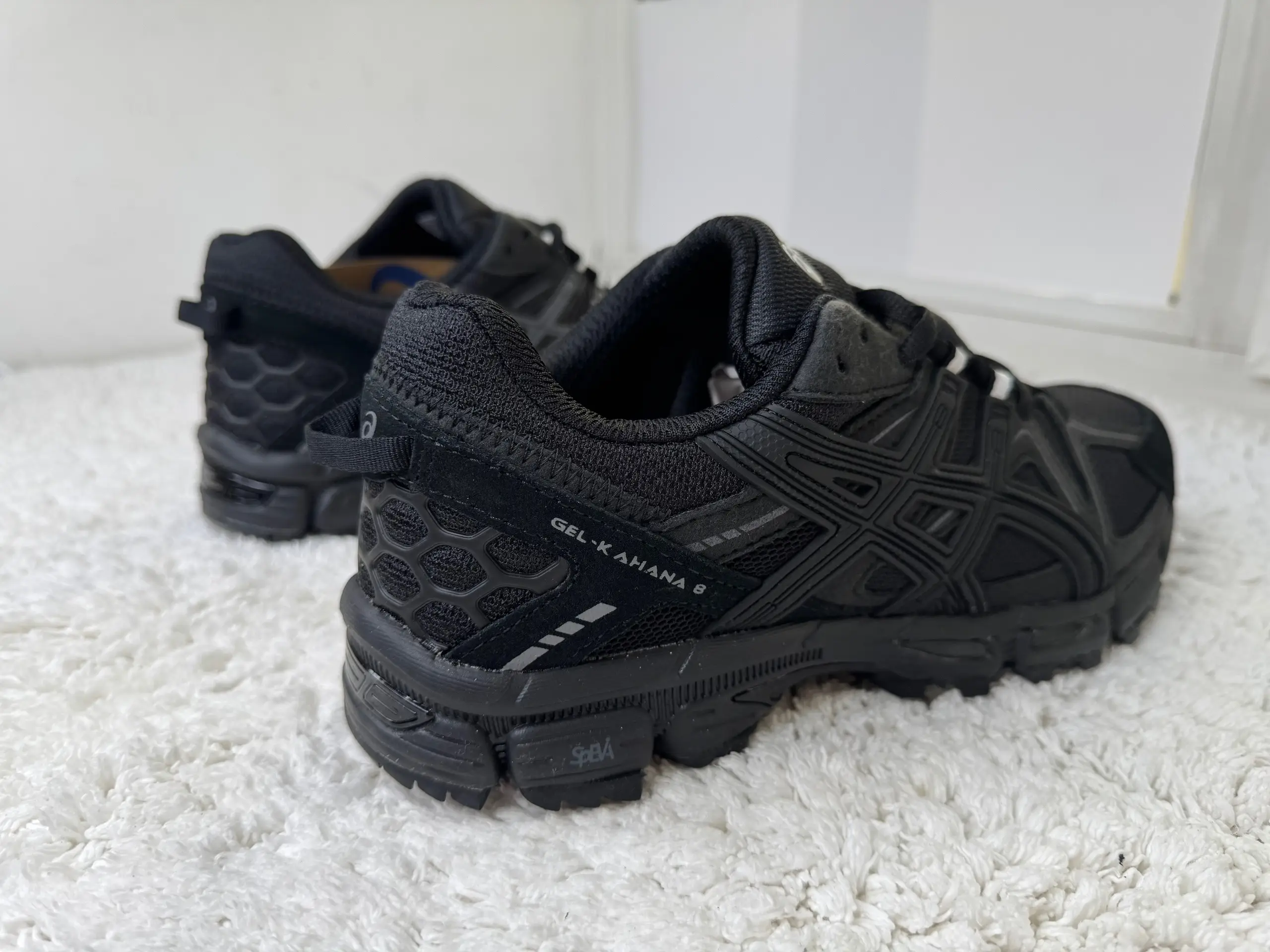Asics Gel Kahana 8 черные