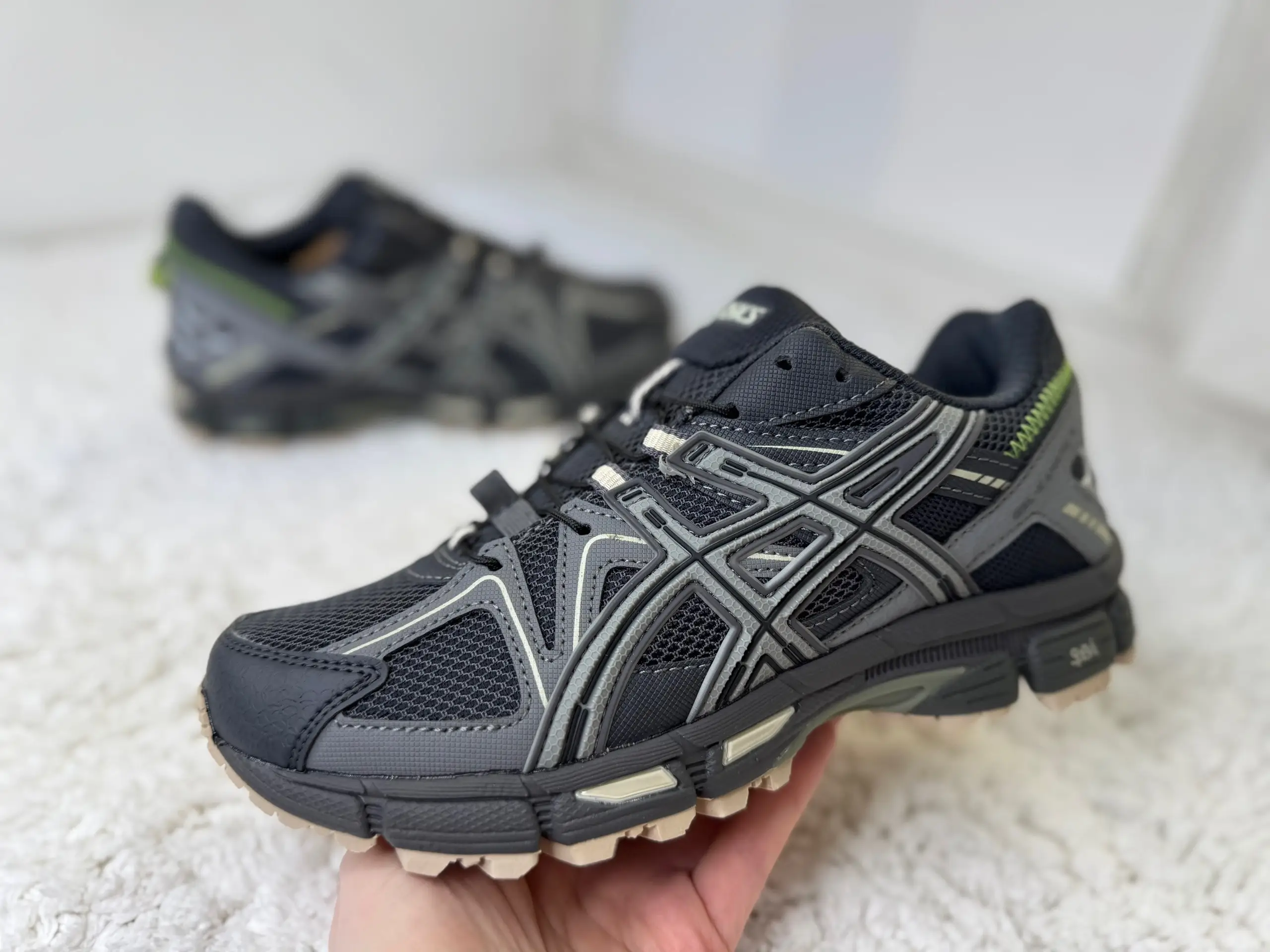 ASICS gel Kahana 8 серые с салатовым
